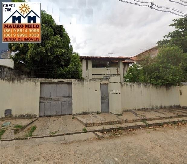 Casa à venda com 4 quartos, 340m² - Foto 1