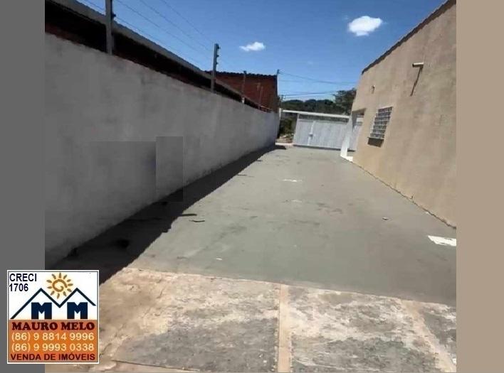 Casa à venda com 2 quartos, 420m² - Foto 6