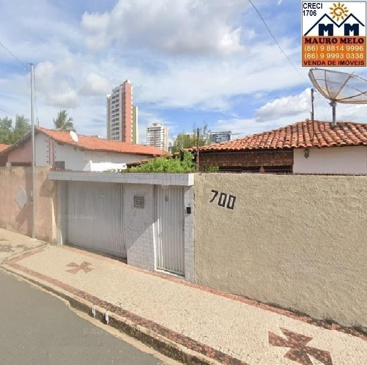 Casa à venda com 4 quartos, 159m² - Foto 1