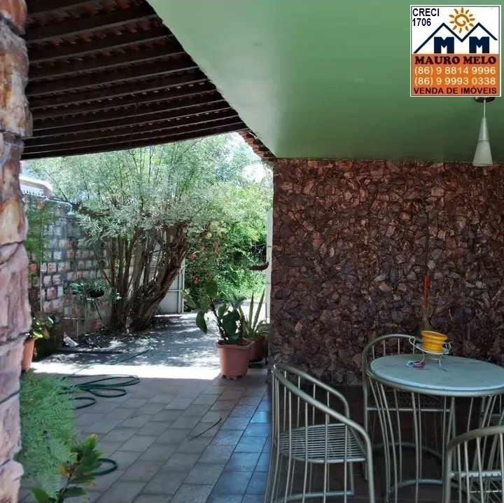 Casa à venda com 4 quartos, 159m² - Foto 11