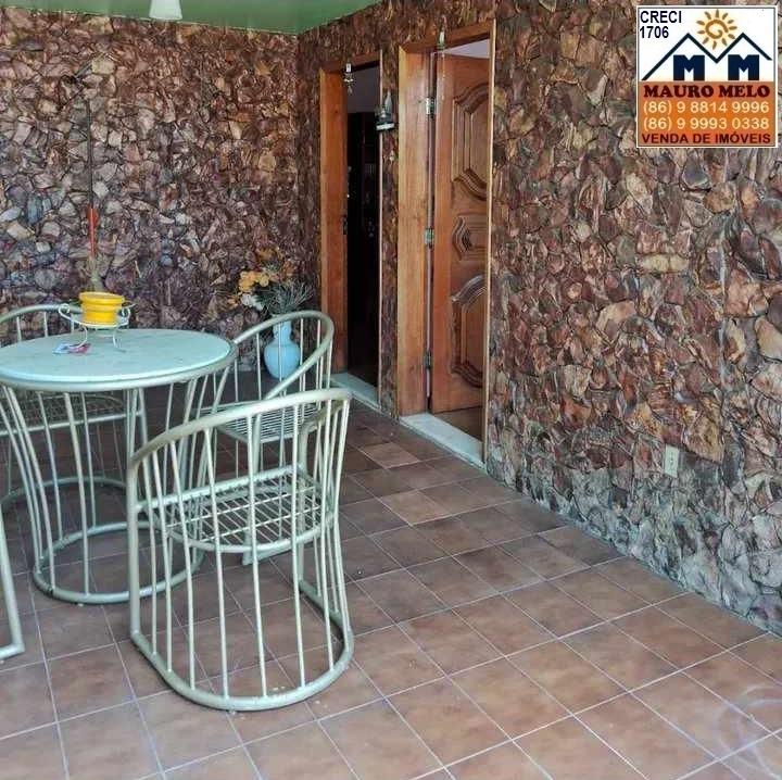 Casa à venda com 4 quartos, 159m² - Foto 13