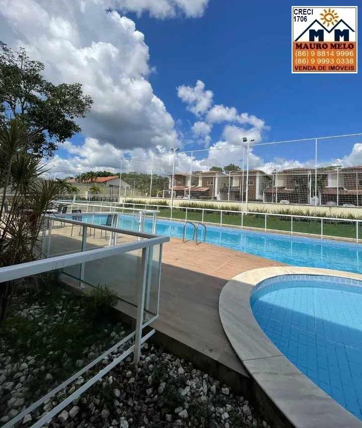 Casa de Condomínio à venda com 4 quartos, 300m² - Foto 1